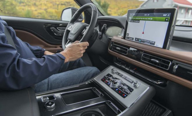 2020-Lincoln-Aviator-amee-reehal-6-of-26